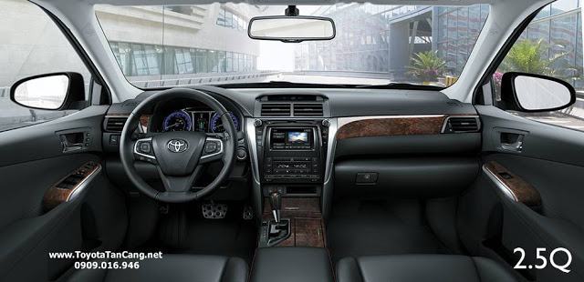 Xe Toyota Camry 2015 thiết kế nội thất hiện đại nhưng vẫn rất thực dụng 