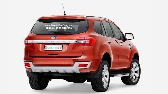 ford everest 2017 duoi xe