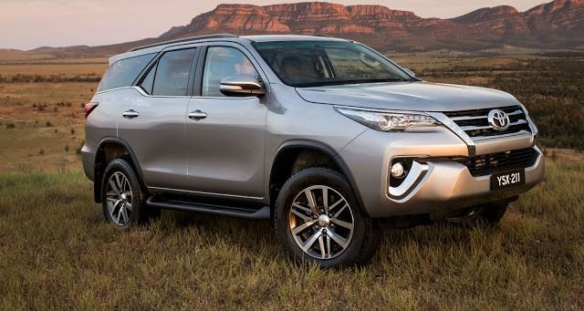 xe toyota fortuner3