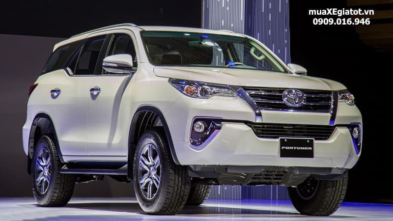 Toyota Fortuner 2017 ra mắt Việt Nam