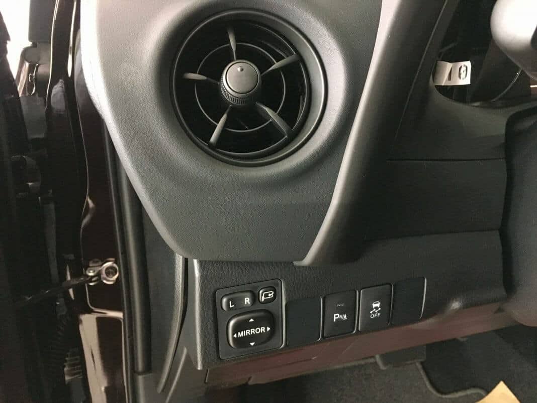 Toyota Altis 2.0V CVT Luxury 2018 (Cửa gió)