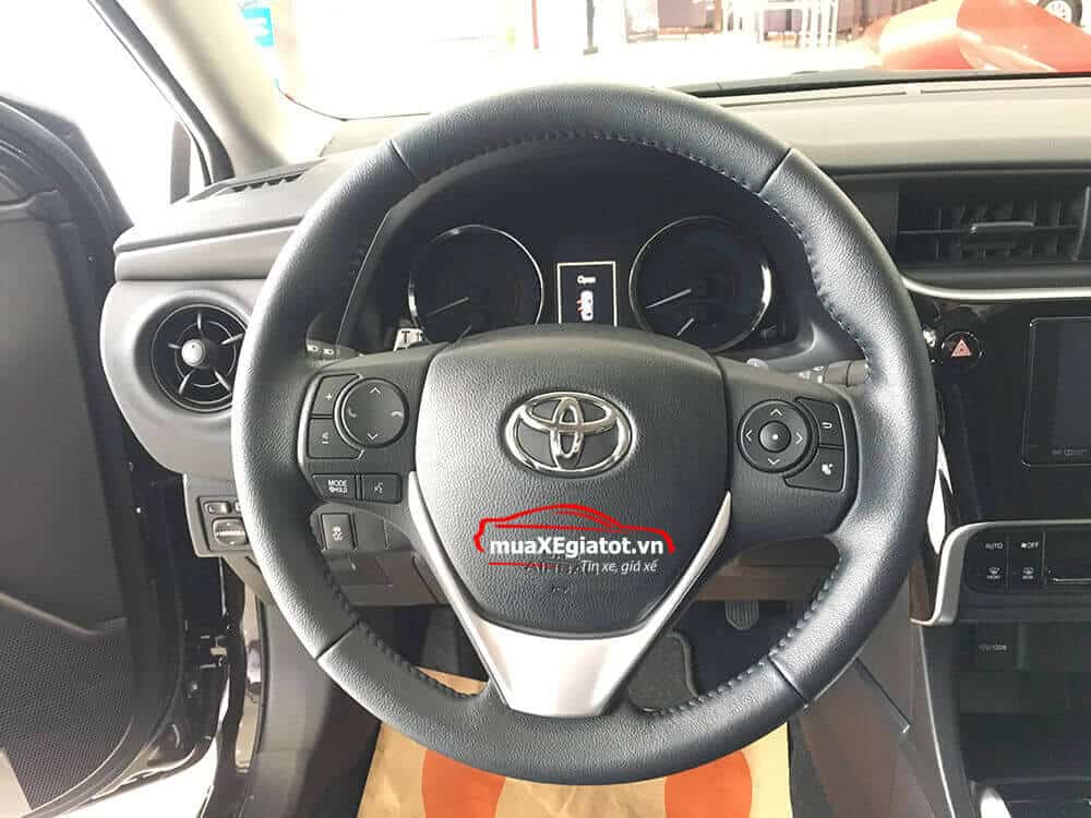 Toyota Altis 2.0V CVT Luxury 2018 (Vô lăng tay lái)