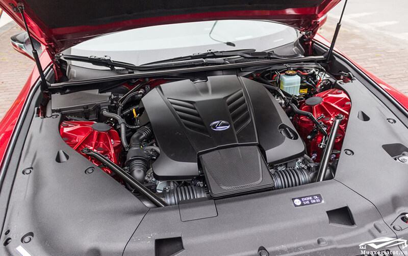 Cung cấp sức mạnh cho xe LC500 2018 là động cơ nạp khí tự nhiên V8 5.0L