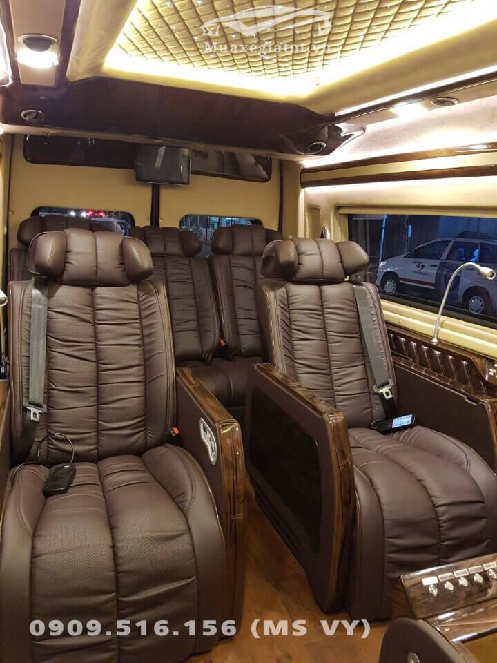 ford-transit-limousine-sai-gon-ford-2