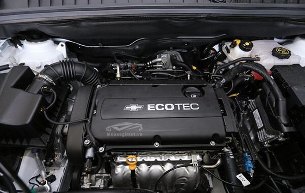Động cơ ECOTEC 1.8L với công suất tối đa 140 mã lực cùng với mô-men xoắn cực đại 176 N.m.