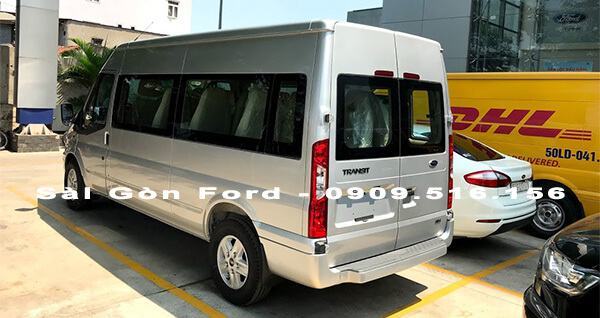 duoi-xe-ford-transit-2018-2019-muaxegiatot-vn-3