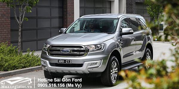 gia xe ford everest 2019