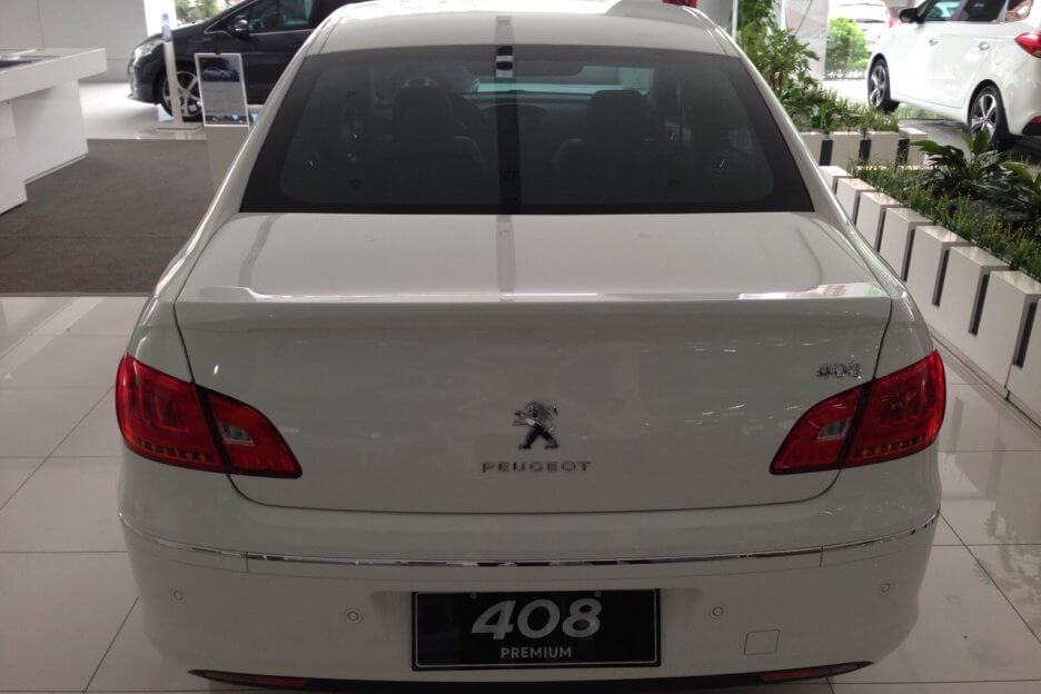 duoi-xe-peugeot-408-2018-2019-muaxegiatot-vn