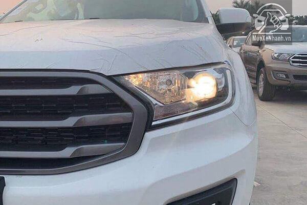 den-xe-ford-everest-ambiente-so-san-muaxenhanh-vn-3