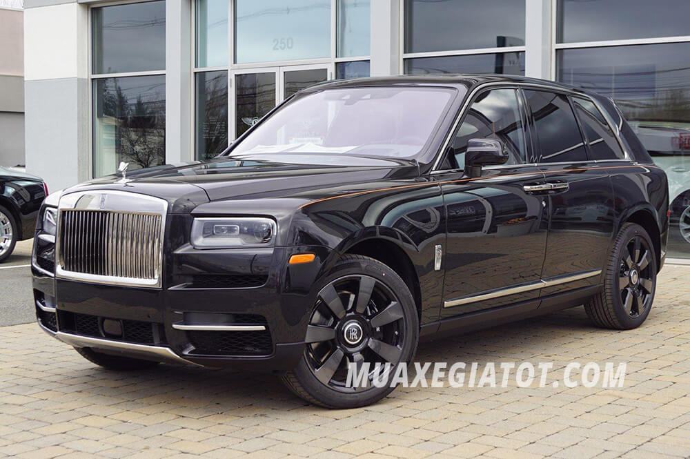 2019 RollsRoyce Cullinan Review Pricing and Specs