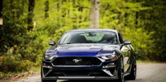 best-sports-car-ford-mustang