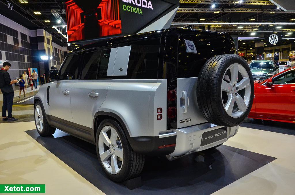 duoi-xe-land-rover-defender-first-edition-2020-muaxegiatot-vn