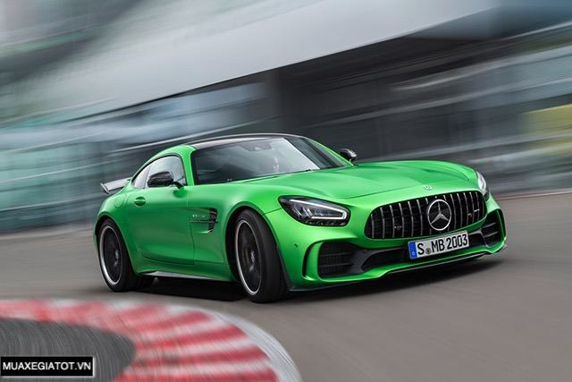 ngoai-that-xe-mercedes-amg-gt-r-2020-2021-muaxegiatot-vn