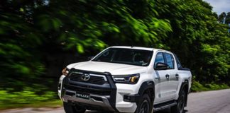 lai-thu-xe-toyota-hilux-2020-2021-muaxegiatot-vn