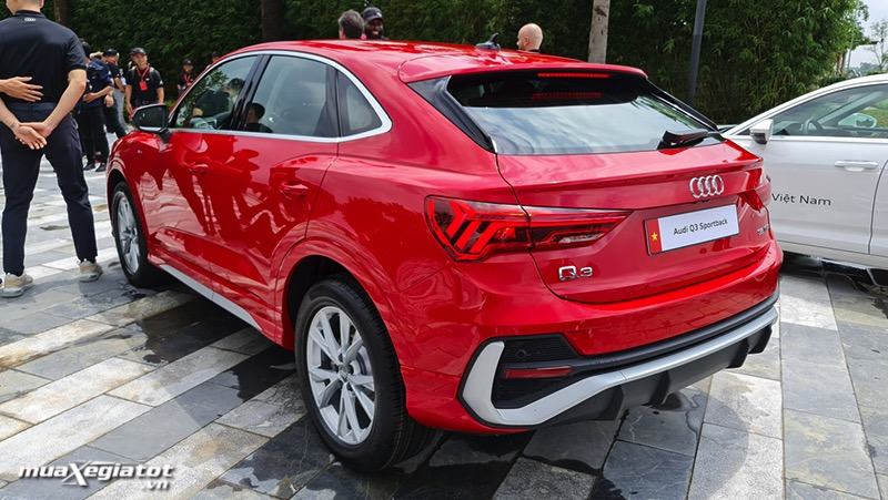 duoi-xe-Audi-Q3-Sportback-2020-2021-muaxegiatot-vn
