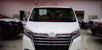 dau-xe-toyota-granvia-2021-muaxegiatot-vn