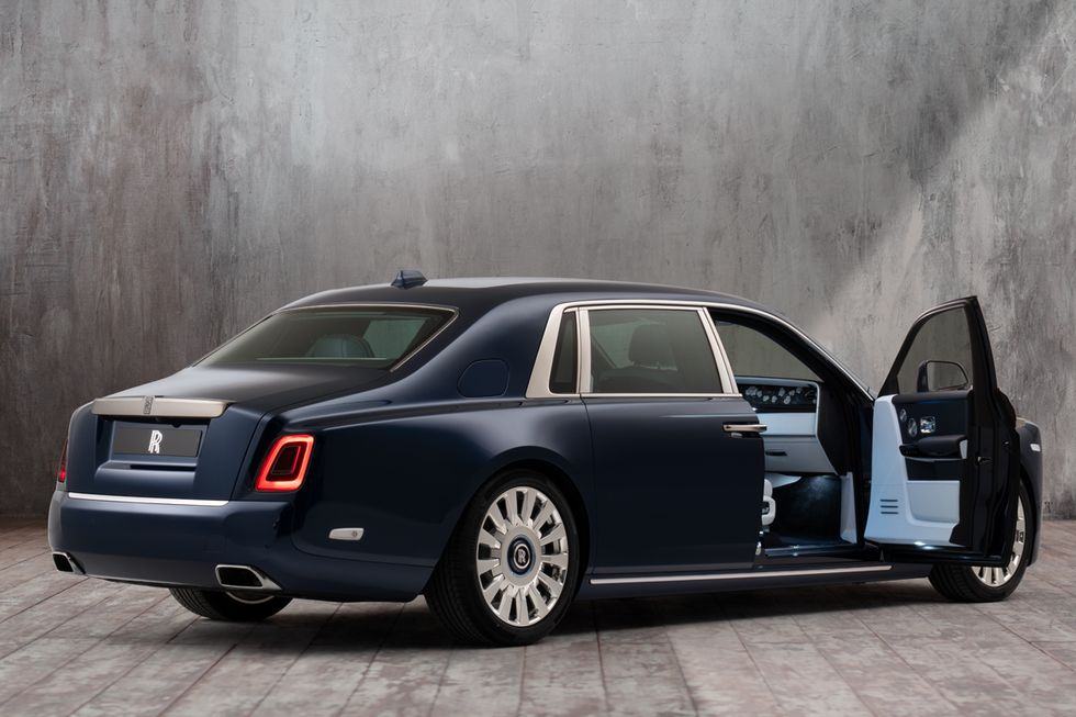 Rolls Royce Phantom Thông số Bảng giá  Ưu đãi tháng 082023