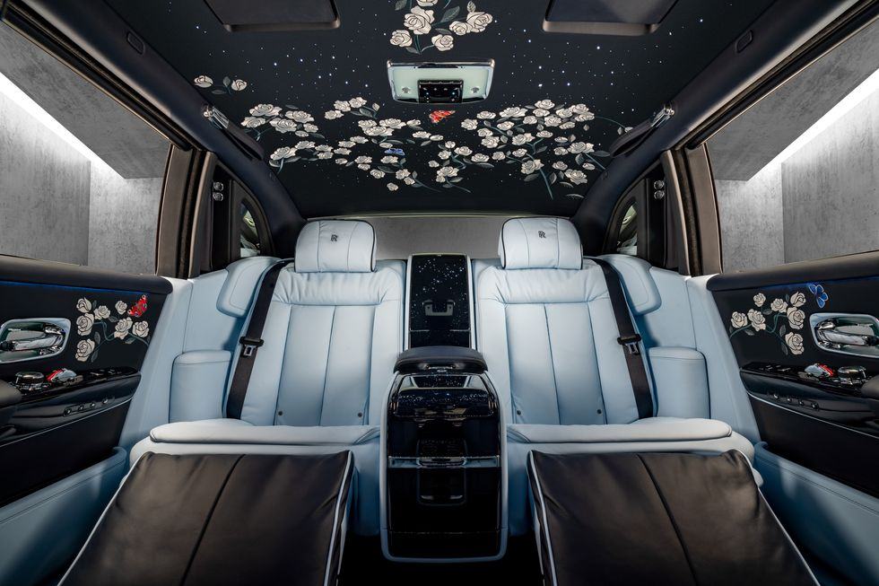 Giá xe 2021 Rolls Royce Phantom  Khuyến mại Đánh giá Thông số Hình ảnh  tại Việt Nam  Autofun