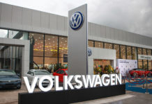 mat-tien-Volkswagen-LongBien-Hanoi-muaxegiatot-vn