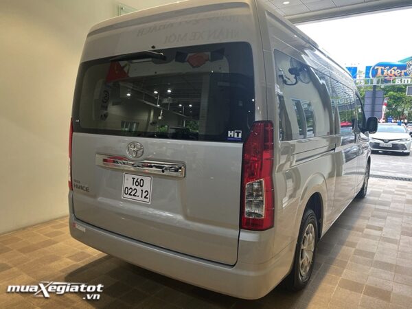 Toyota Hiace 2025: Giá lăn bánh khuyến mãi - Đánh giá TSKT - Trả góp