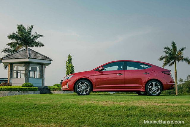 than-xe-hyundai-elantra-2019-2020-sport-16at-muaxegiatot-vn