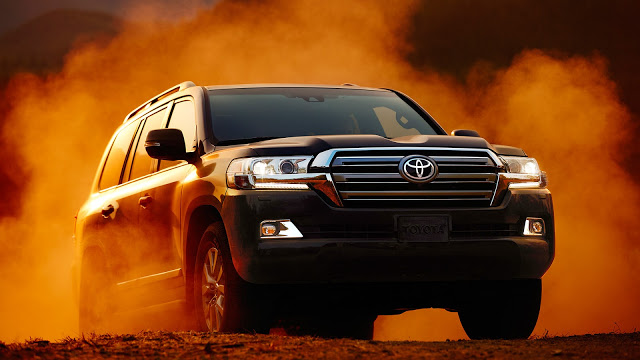 Đánh giá Toyota Land Cruiser V8 5.7 lít nhập Mỹ : Chỉ một chữ "TUYỆT"