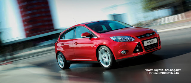 Đánh giá Corolla Altis và Ford Focus 2015 : Lựa chọn theo lý trí hay đam mê ? 