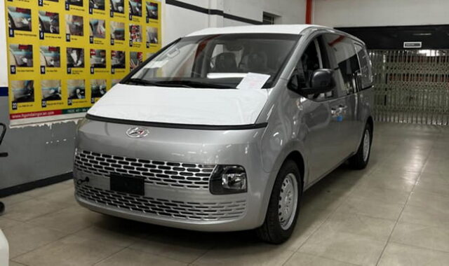 Hình ảnh chiếc Hyundai Staria 2022 tại một đại lý chính hãng tại Việt Nam.