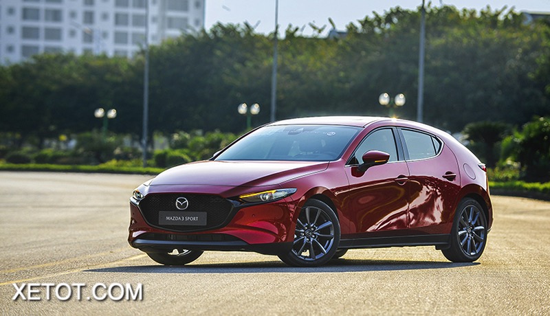 Đánh giá thiết kế phần đầu xe trên Mazda 3 2023