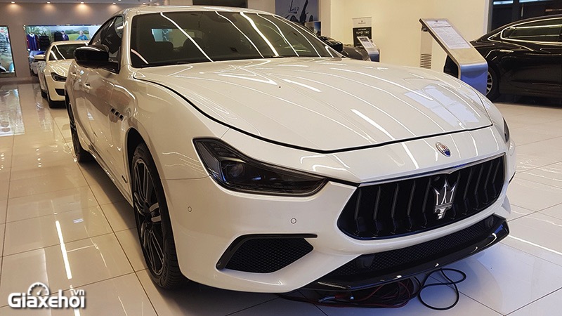 den xe maserati ghibli 2022 grand sport giaxehoi vn 4 - Maserati Ghibli giá lăn bánh khuyến mãi 12/2023, thông số xe, trả góp