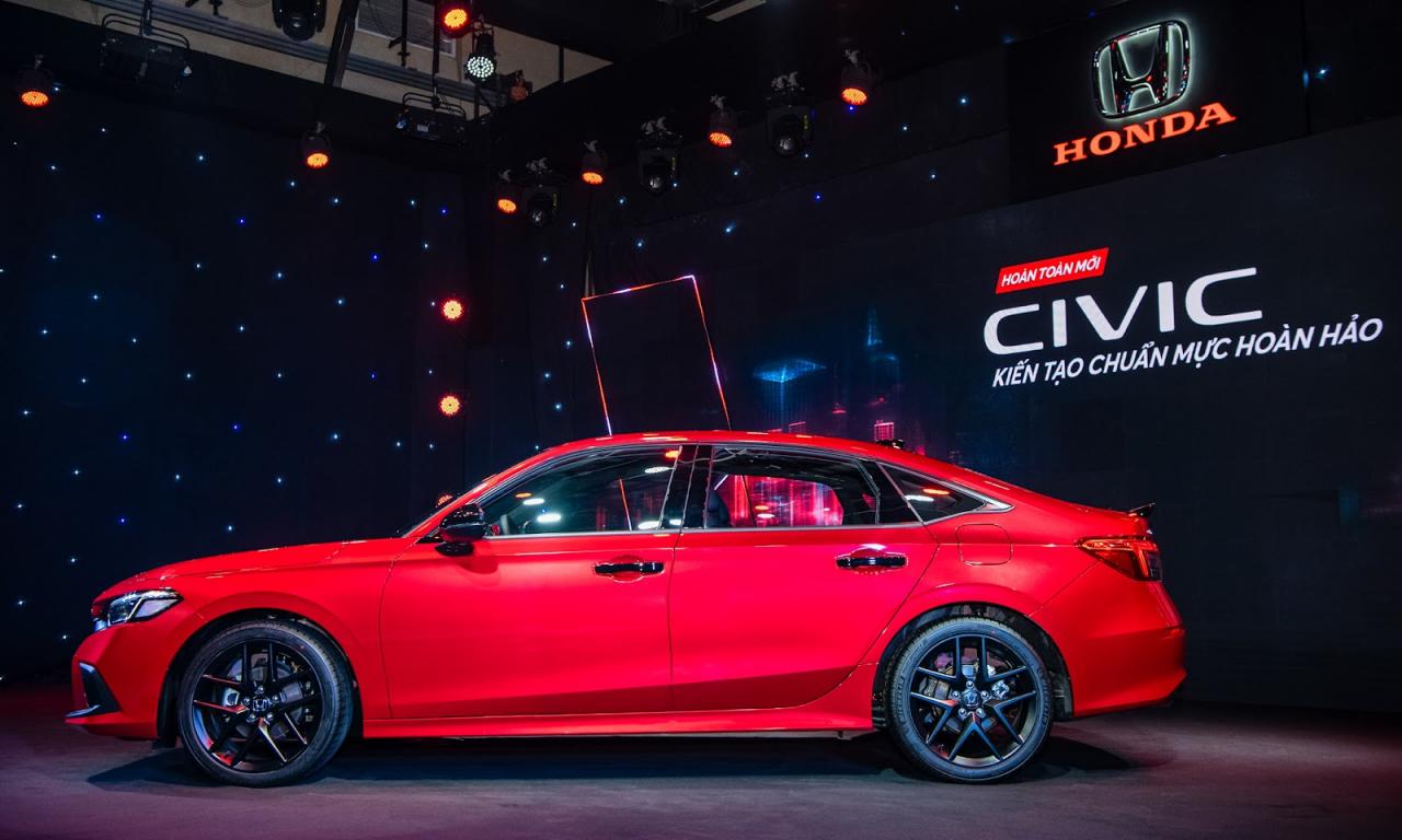 Honda Civic 2022 giá lăn bánh, đánh giá xe, khuyến mãi (09/2023)
