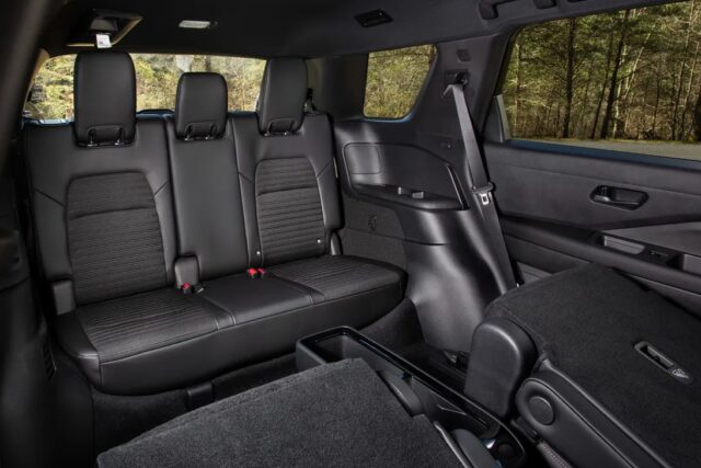 Hàng ghế 3 của Nissan Pathfinder 2023.