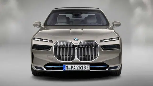 BMW i7 2023 có ngoại hình với nhiều chi tiết mới.