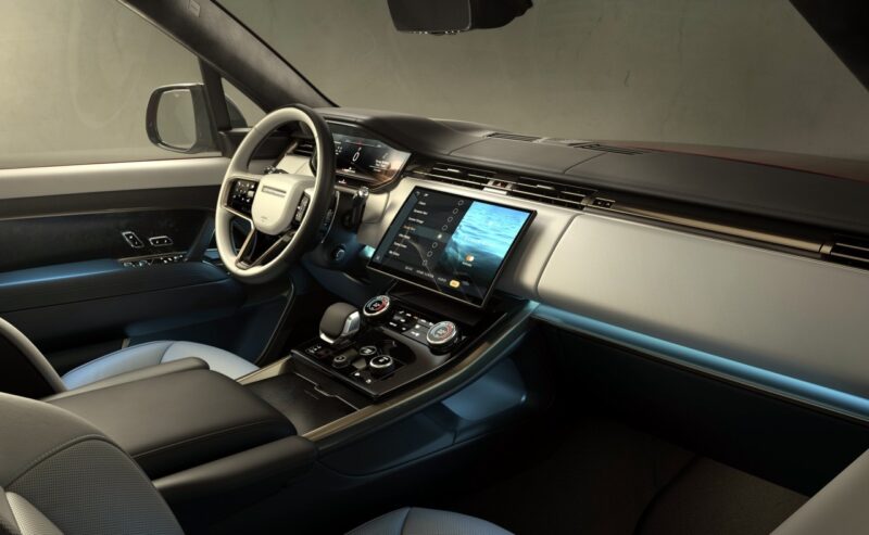 Range Rover Sport 2022 với không gian nội thất thay đổi hoàn toàn.