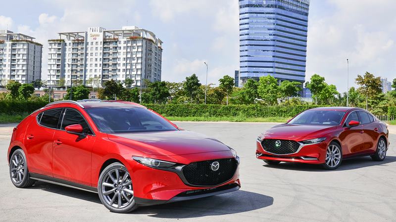 So sánh Toyota Corolla Altis và Mazda3 - “Kẻ 8 lạng, người nửa cân”