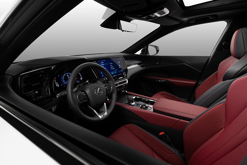 Lexus RX 2023 với vô-lăng nhiều tinh chỉnh.