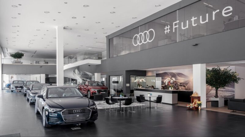 Audi Tân Bình trưng bày các dòng xe của thương hiệu Đức.
