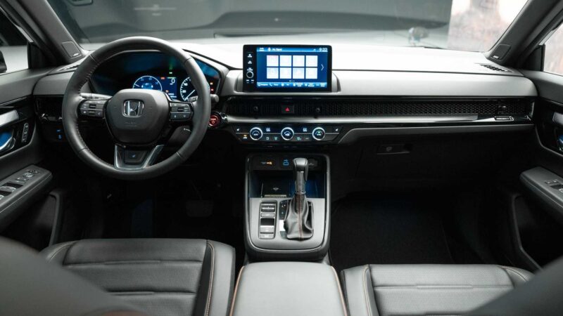 Honda CRV 2023 với nội thất lịch lãm.