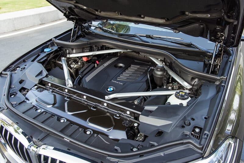 BMW X5 2023 dùng động cơ I6.