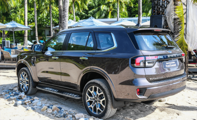 gia xe suv crossover hang d muaxegiatot vn 22