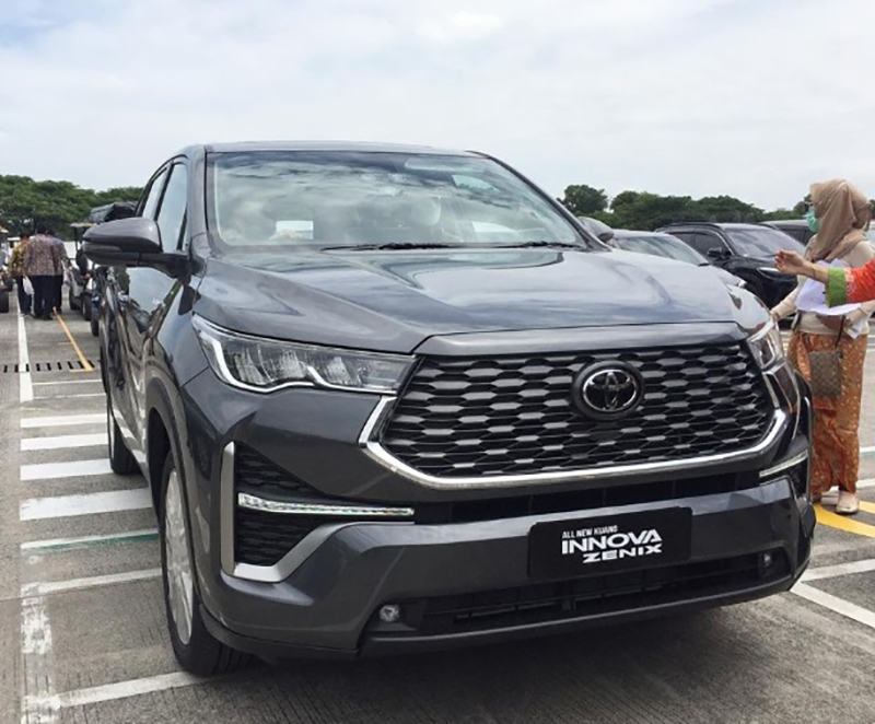 dau-xe-toyota-innova-2023-all-new-giaxehoi-vn-2