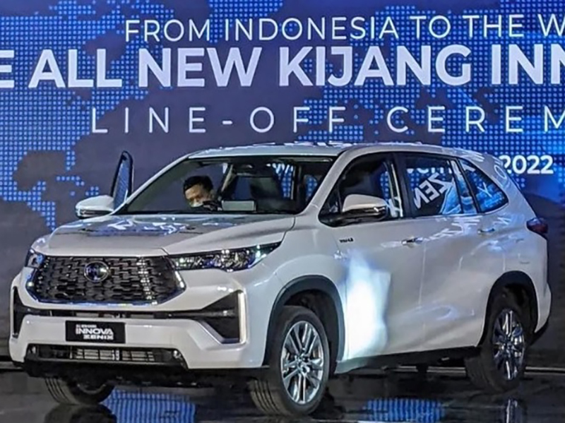 gia-xe-toyota-innova-2023-all-new-giaxehoi-vn-12