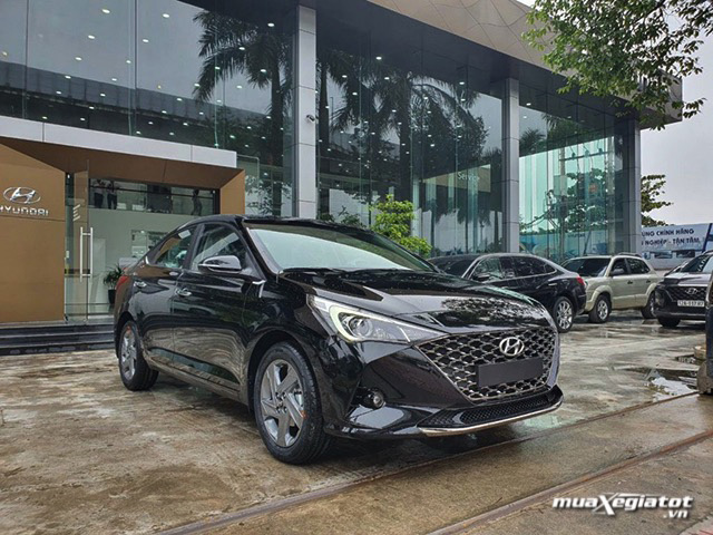 Hyundai Accent có lợi thế nhờ mức giá bán rẻ, thiết kế trẻ trung, bắt mắt gây ra nhiều khó khăn với Toyota Vios.