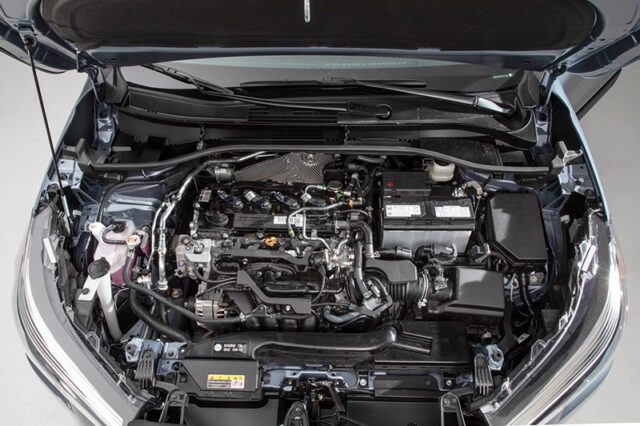 Toyota Corolla Cross G sử dụng động cơ xăng 1.8L cho công suất 138 mã lực và 172 Nm mô men xoắn tốt hơn đối thủ.