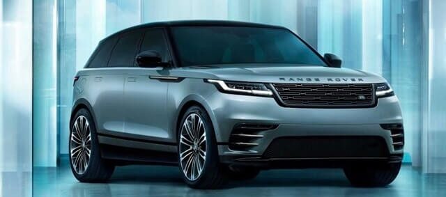 Range Rover Velar 2024 có nhiều thay đổi lớn ở không gian nội thất và trang bị động cơ. Trong khi, bên ngoài xe không có nhiều đổi mới.