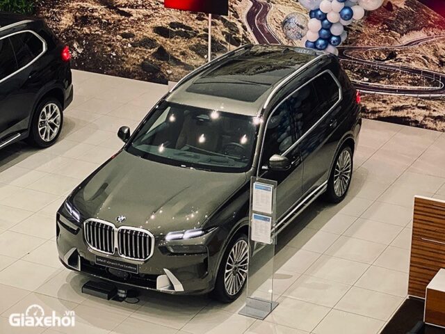 Phiên bản BMW X7 Pure Excellence 2023