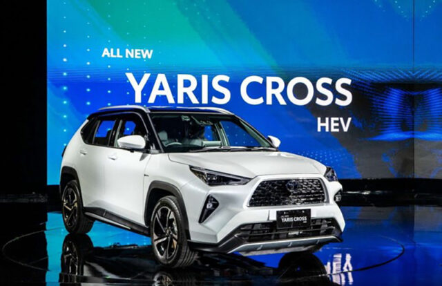 Yaris Cross 2023 ra mắt ngày 19/9