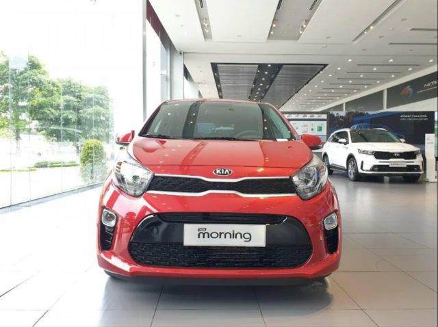 Nên mua Wuling Hongguang Mini EV giá 239 triệu hay KIA Morning MT giá 344 triệu?