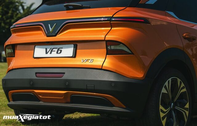 duoi xe vinfast vf6 2024 muaxegiatot com 11 640x411 - Vinfast VF6 2024: Giá lăn bánh khuyến mãi, Đánh giá xe, Thông số kỹ thuật