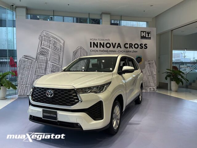 Toyota Innova Cross chính thức ra mắt tại thị trường Việt Nam